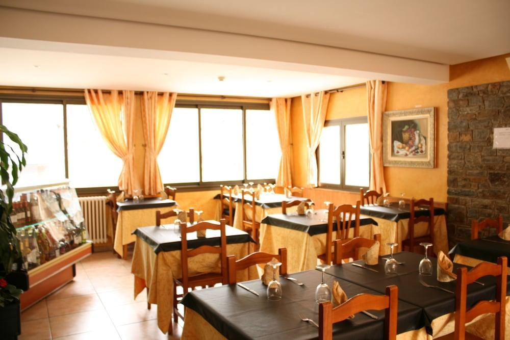 Hotel Sucara La Cortinada Εξωτερικό φωτογραφία