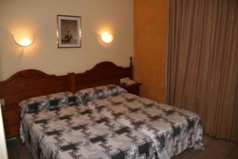 Hotel Sucara La Cortinada Δωμάτιο φωτογραφία